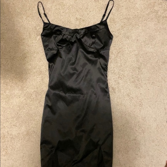 Black mini fitted dress - Picture 1 of 4